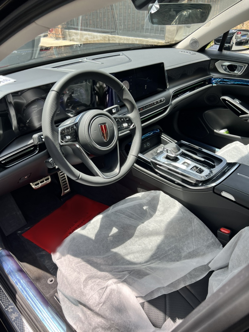 Hongqi H9 2025 Model Facelifted 2.0T Two-Wheel Drive Flag-Style Luxury Business Edition, 5 Seats - Chinese Trim Xiang — снимка 8