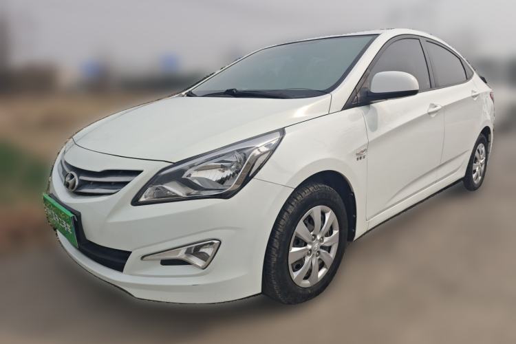 Used Hyundai Verna (older generation) 2014 1.4L Manual Smart GLS Trim