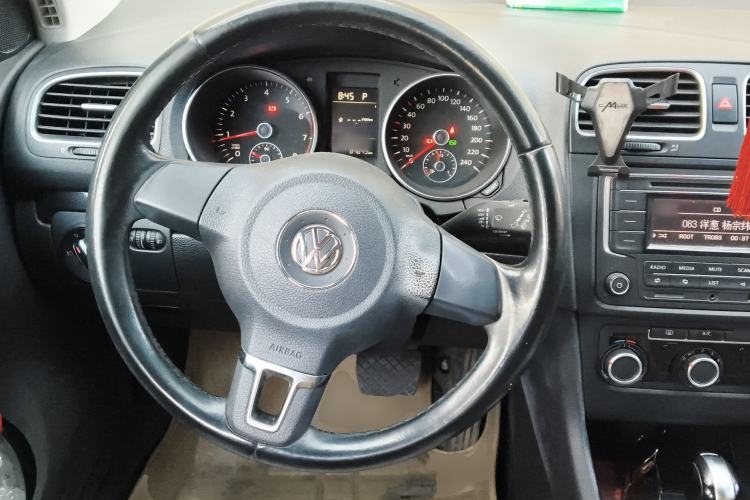 Used Volkswagen Golf 2012 1.6L Automatic Comfort Model Steering Wheel