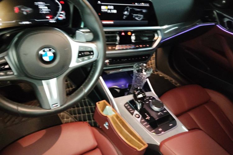 Used BMW 4 Series 2022 Second Facelift 430i Convertible M Sport Night Edition Package Center Console