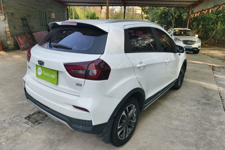 Used Geely Auto Vision X3 2019 Upgraded Model 1.5L Manual Elite Version
