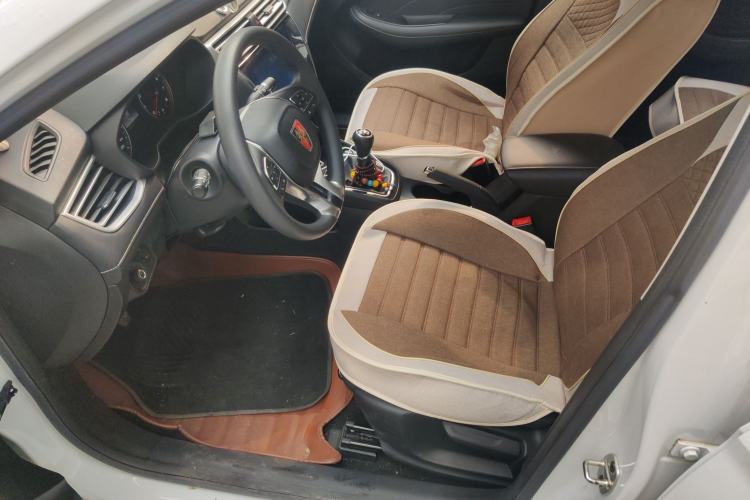 Used Roewe i5 2019 1.5L Manual 4G Connect Luxury Edition