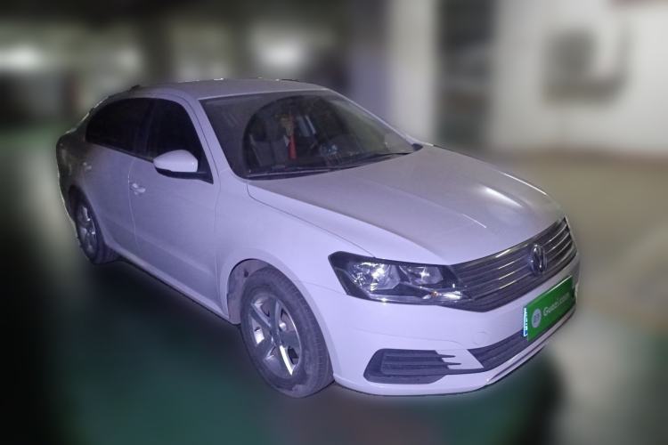 Used Volkswagen Lavida 2019 Lavida Start 1.5L Manual Fashion Edition China VI Standard Front Right 45 Deg