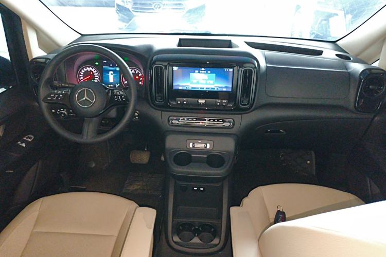 Used Mercedes-Benz Vito 2024 2.0T Elite Version 7 Seats