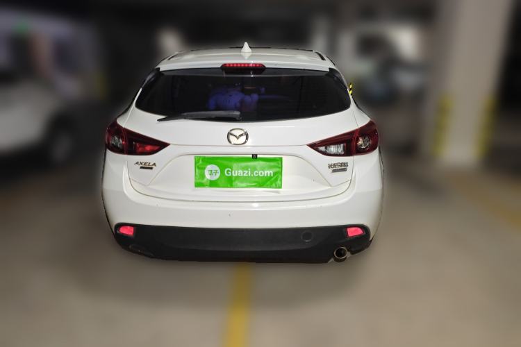 Used Mazda 3 Axela 2016 Hatchback 1.5L Automatic Comfort Model
