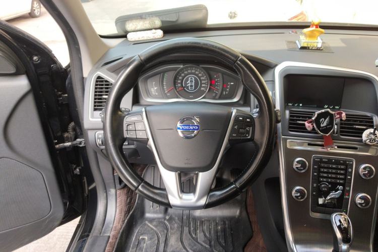 Used Volvo XC60 2015 T5 Zhiyi Edition