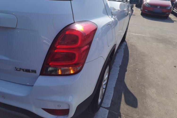 Used Chevrolet Trax 2018 330T Automatic Two-Wheel Drive Luxury Model
