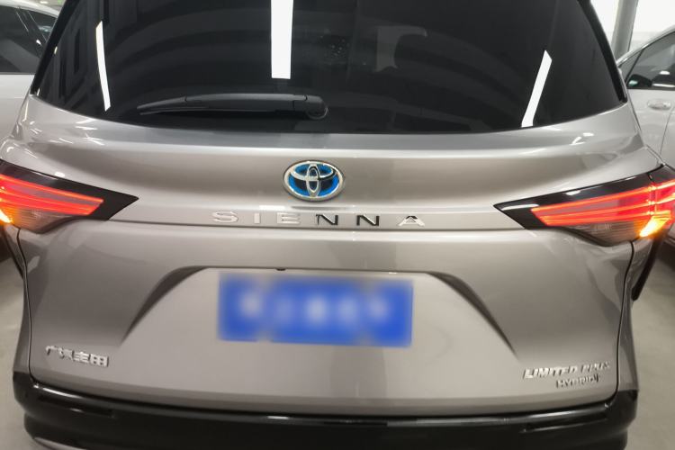 Used Toyota SIENNA 2021 2.5L Hybrid Ultimate Edition