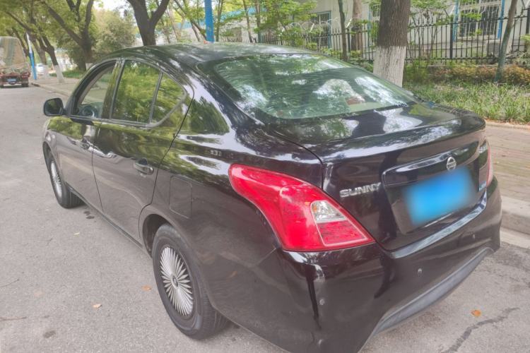 Used Nissan Sunny 2015 1.5XE Manual Comfort Edition Rear Left 45 Deg