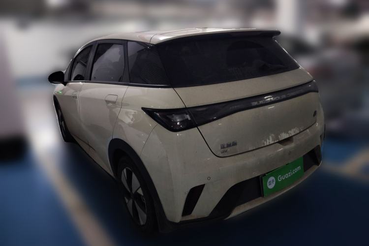 Used BYD Dolphin 2023 420 km Fashion Edition
