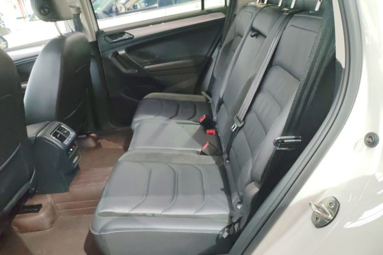 Used Volkswagen Tiguan L 2021 330TSI Automatic Two-Wheel Drive Smart Edition
