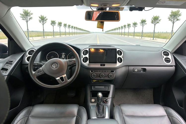 Used Volkswagen Tiguan L 2016 300TSI Automatic Two-Wheel Drive Comfort Edition