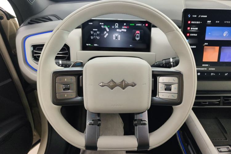 Used Formula Leopard Titanium 3 2025 501KM All-Wheel Drive Intelligent Driving Ultra Version
