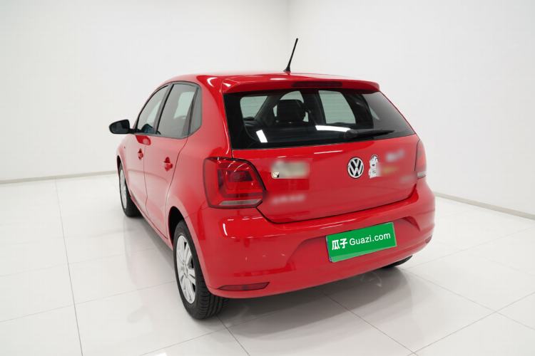 Used Volkswagen Polo 2016 1.4L Manual Fashion Model Exterior 3