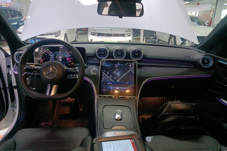 Used Mercedes-Benz C-Class 2024 Second Facelift C 260 L Sport Edition Center Console