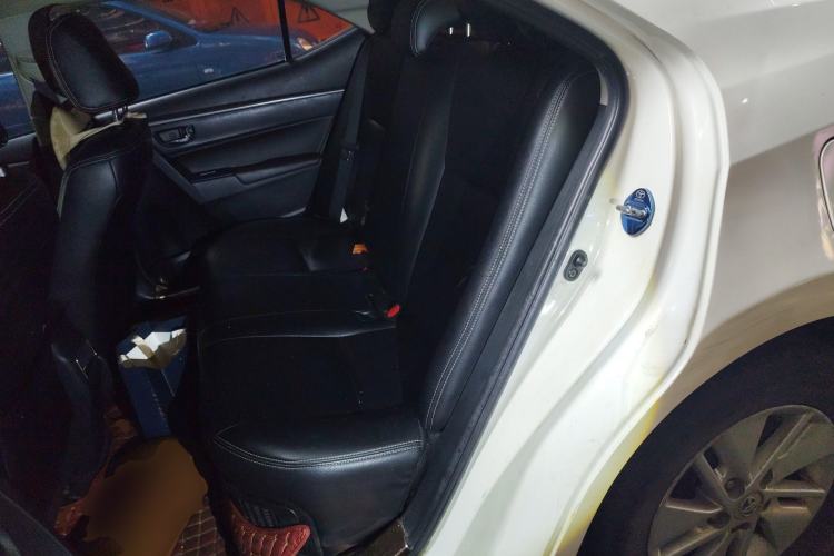 Used Toyota Corolla 2016 Dual-Engine 1.8L E-CVT Pioneer Edition