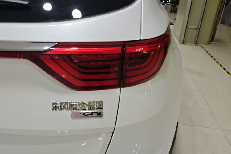 Used Kia KX5 2016 1.6T Automatic Two-Wheel Drive Premium Right Rear Taillight