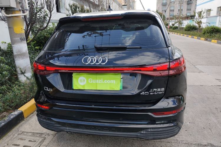 Used Audi Q5 e-tron 2022 40 e-tron Starlight Edition Mech Kit
