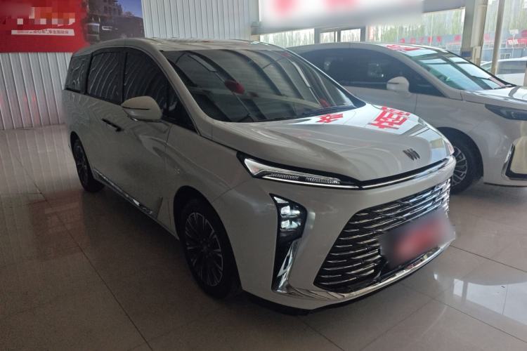 Used Buick GL8 2025 Lu Zun Deluxe Edition Front Right 45 Deg