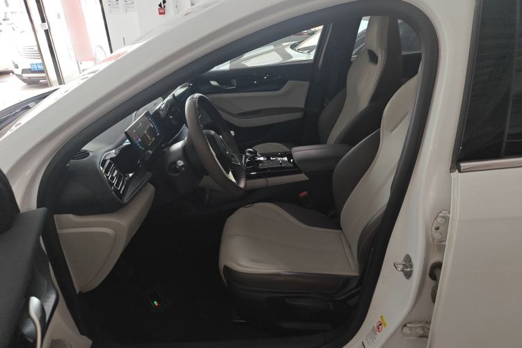 Used BYD Qin PLUS 2024 HONOR Edition DM-i 55KM Leading Model
