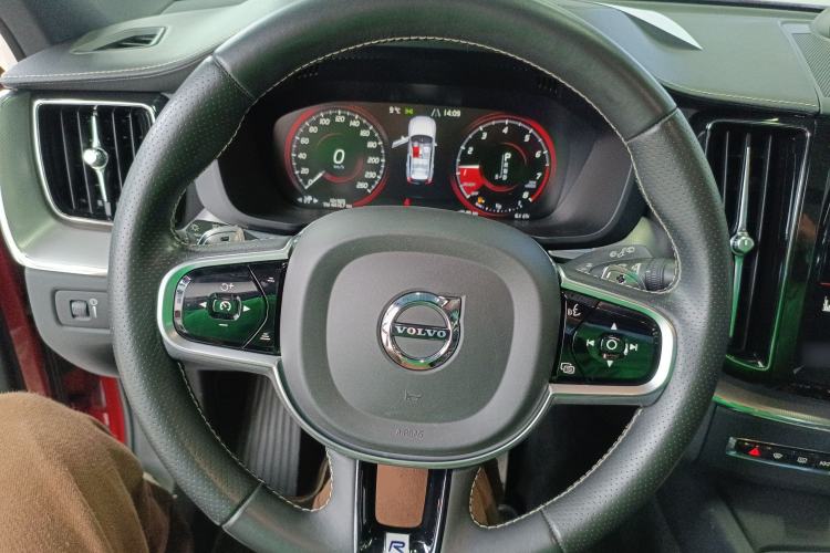 Used Volvo XC60 2018 T5 4x4 Zhiya Sport Edition