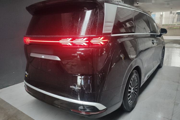 Used Denza D9 2024 DM-i 980 Four-Wheel Drive Prestige Model
