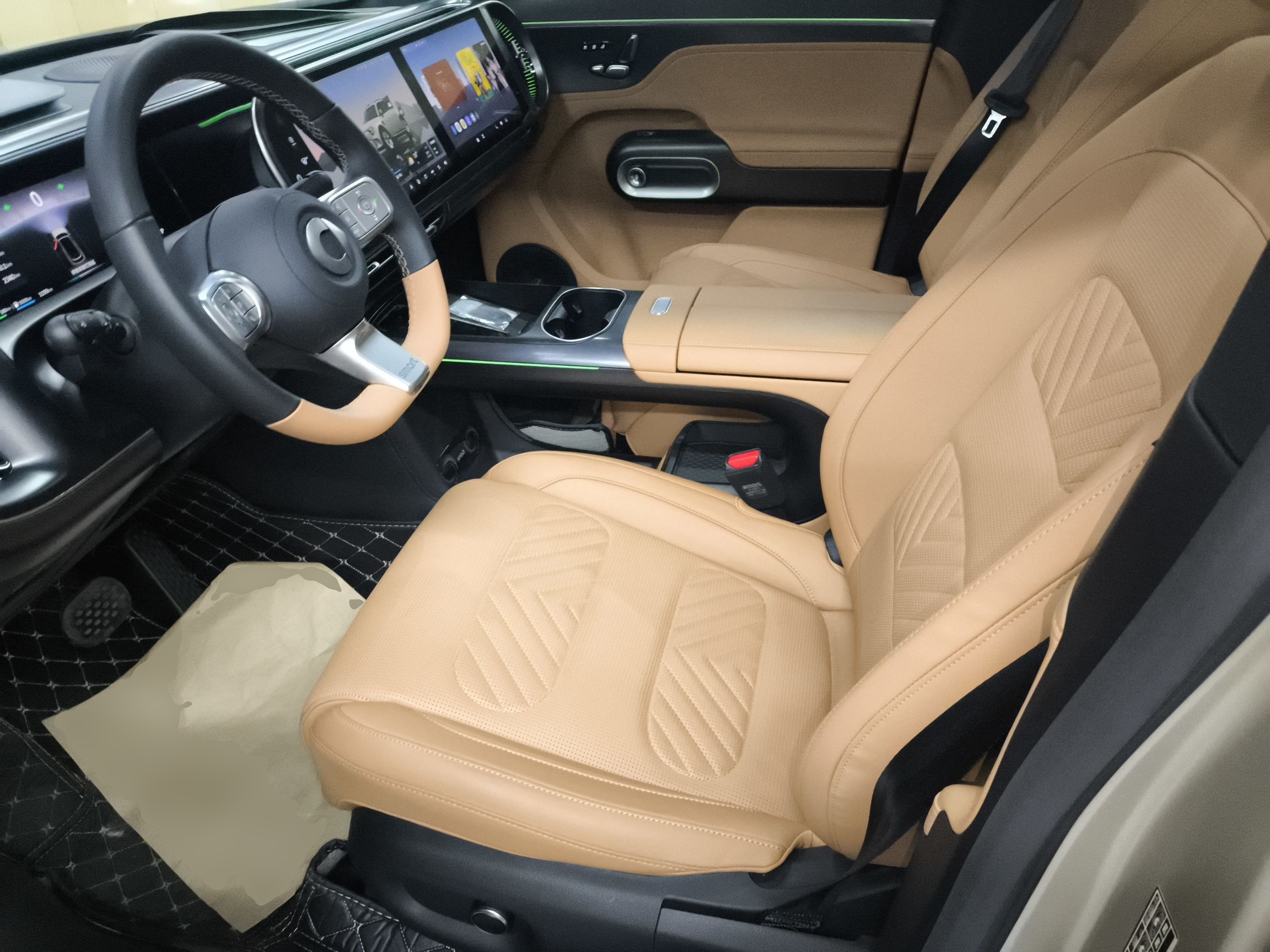 المقاعد الأمامية داخل السيارة