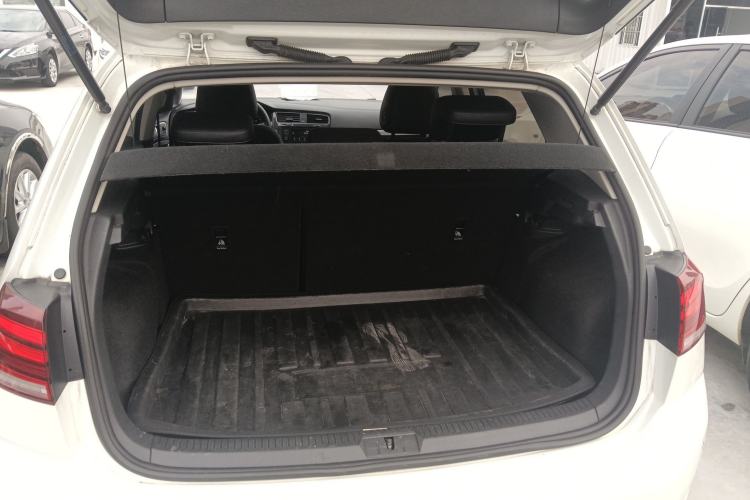 Used Volkswagen Golf 2019 280TSI DSG Comfort Version China VI Standard Trunk