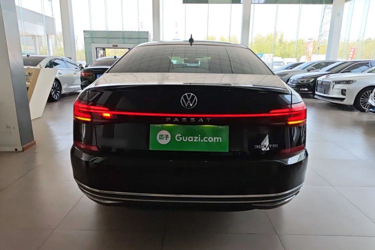 Used Volkswagen Passat 2024 380TSI Starry Dragon Edition
