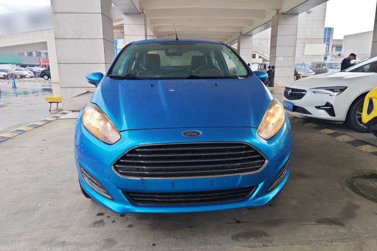 Used Ford Fiesta 2013 Sedan 1.5L Manual Fashion Edition Front