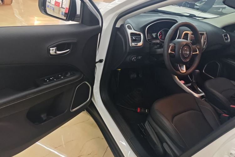 Used Jeep Compass 2017 200T Automatic Family Edition Driver Seat