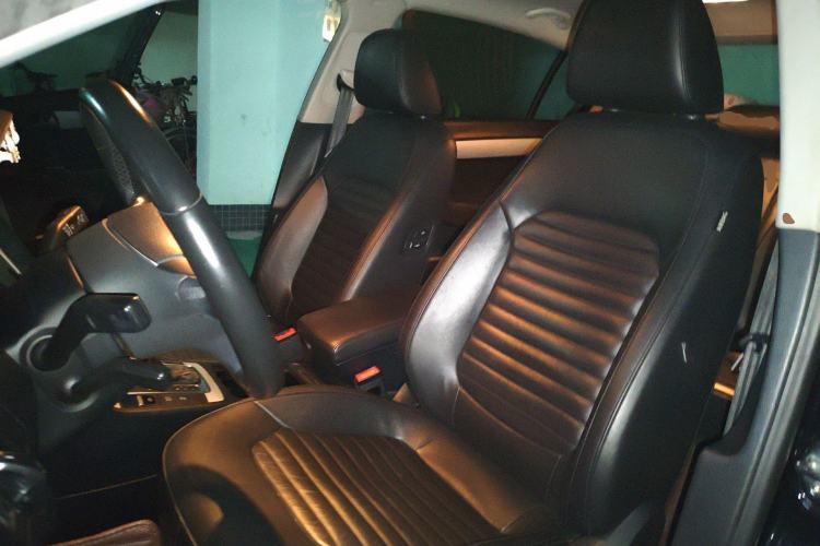 Used Volkswagen Magotan 2015 1.8TSI Advanced Model
