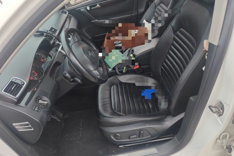 Used Volkswagen Magotan 2012 Revised 1.8TSI Luxury Version Left Front Seat