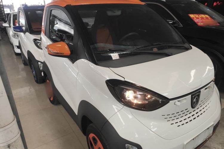 Used Baojun E100 2019 250KM Smart Drive Edition Front Right 45 Deg