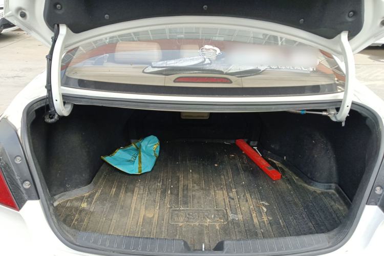 Used Hyundai Mistra 2014 1.8L Automatic Smart GLS Trunk