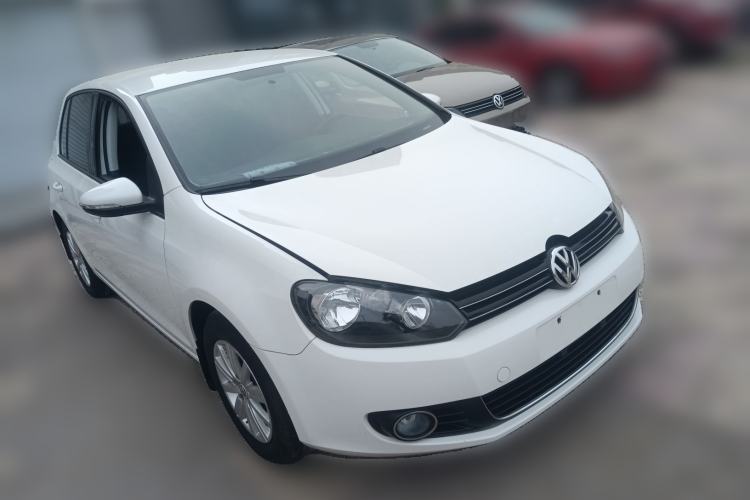 Used Volkswagen Golf 2012 1.6 Manual Fashion Edition Front Right 45 Deg