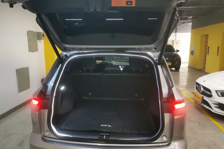 Used Geely Auto Monjaro L 2024 2.0TD High-Power Automatic Two-Wheel Drive Yunqi Version