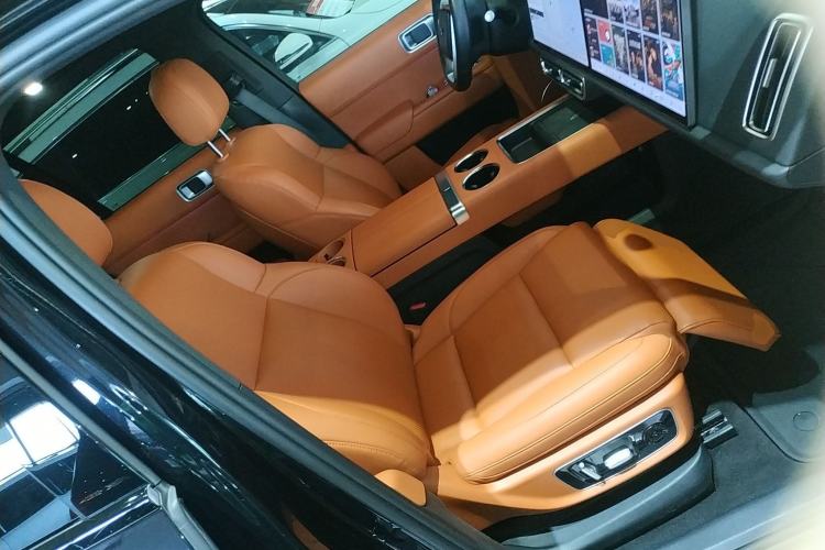 Used Li Auto L8 2023 Pro Model
