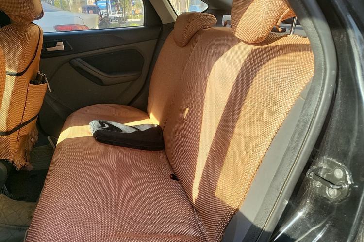 Used Ford Focus 2013 Hatchback Classic 1.8L Automatic Base Model