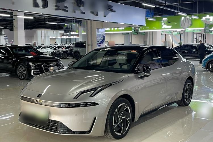 Used Lynk & Co 07 2024 EM-P 126 Long-Range Halo