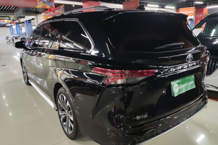 Used Toyota Granvia 2023 2.5L Hybrid Prestige PLUS Edition Rear Left 45 Deg