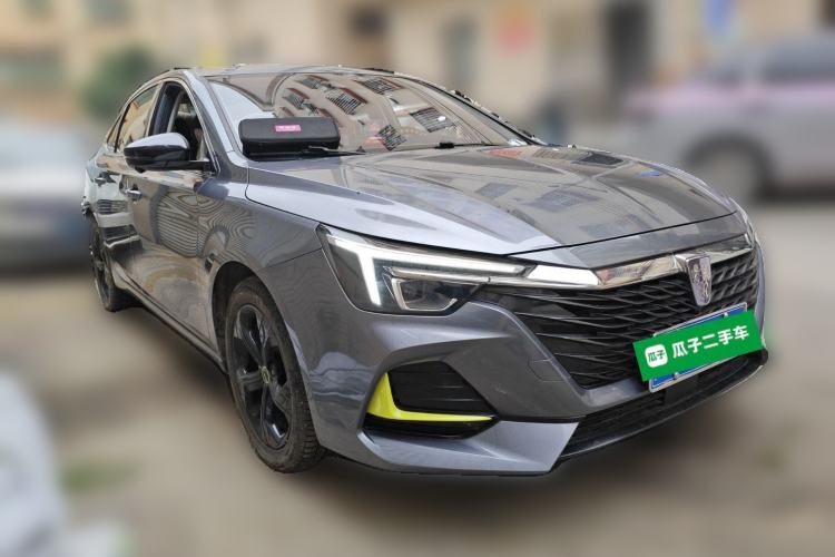 Used Roewe i6 MAX 2020 300TGI Automatic "Swell Cool Smart Drive" Edition Front Right 45 Deg