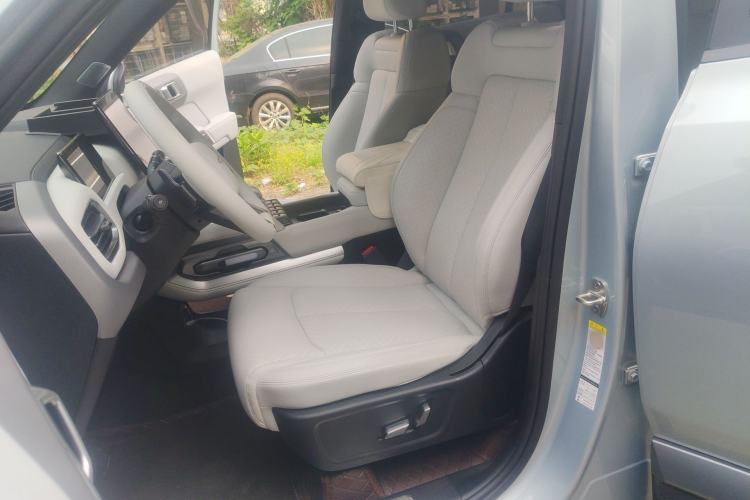 Used Formula Leopard Titanium 3 2025 501KM All-Wheel Drive Intelligent Driving Ultra Version
