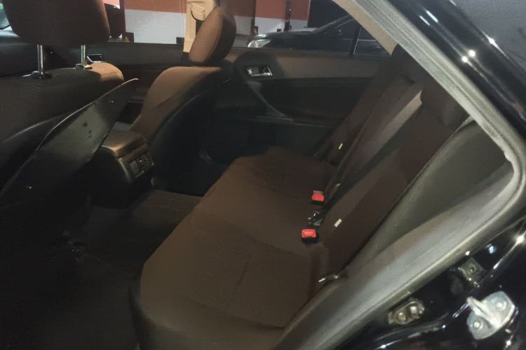 Used Toyota Reiz 2013 2.5S Elite Edition Left Rear Seat