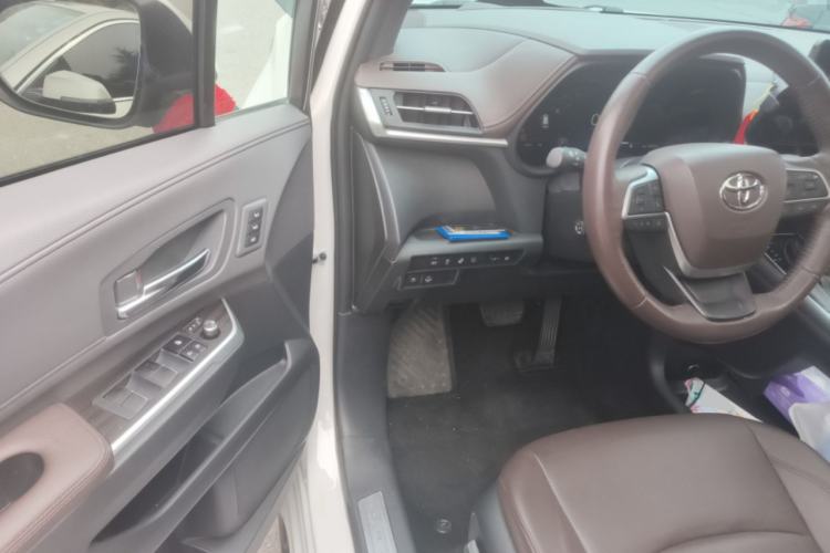 Used Toyota Granvia 2022 2.5L Hybrid Flagship Edition Driver Seat