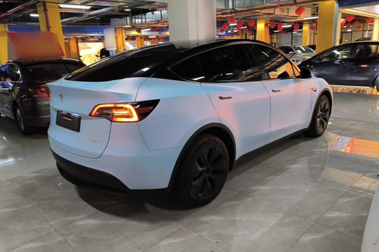 Used Tesla Model Y 2024 Long-Range All-Wheel-Drive Version