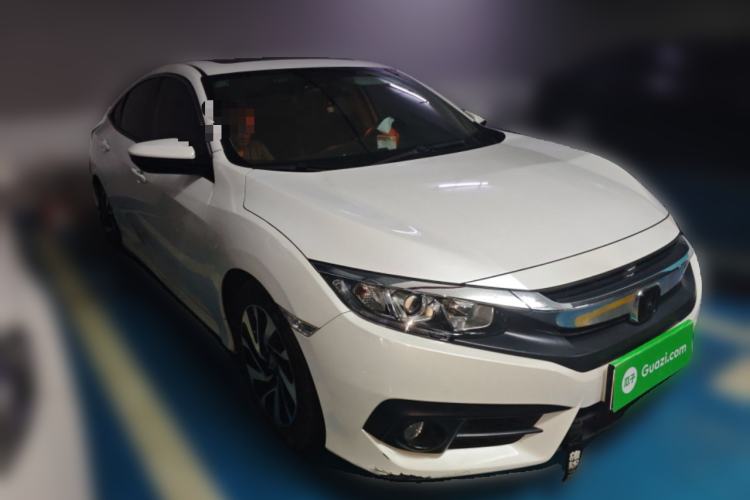 Used Honda Civic 2016 220TURBO CVT Luxury Edition Front Right 45 Deg