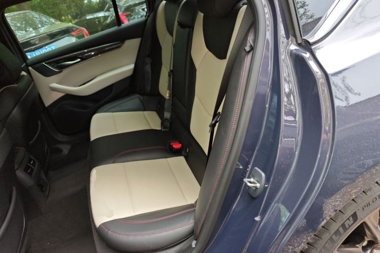 Used Cadillac CT5 2023 28T Platinum Edition Left Rear Seat