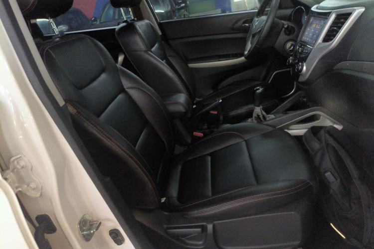 Used CHANGAN CS35 2014 1.6L Manual Luxury Model China IV Standard Right Front Seat