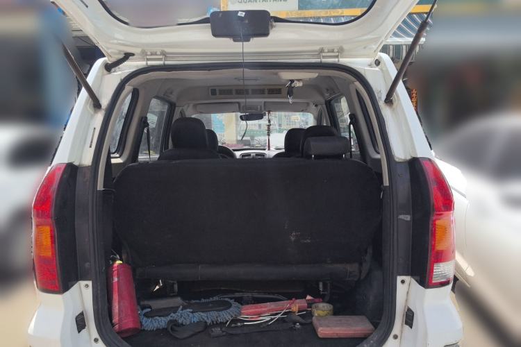 Used Dongfeng Fengon 330 2014 1.3L Manual Utility Version DK13-07 Trunk